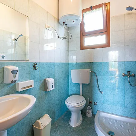 公寓 Radhima Extra - 2 Bedroom 8 People - Kitchen, Parking & Veranda Vlorë