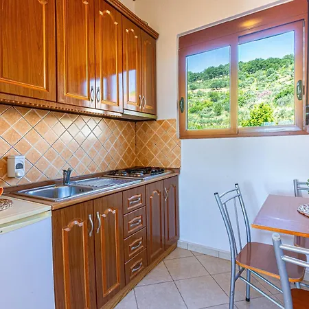 Radhima Extra - 2 Bedroom 8 People - Kitchen, Parking & Veranda 公寓 Vlorë
